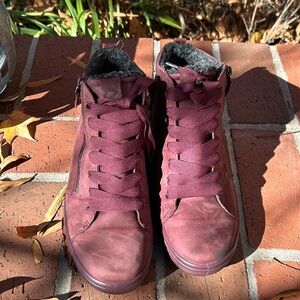 Ecco Soft 7 TRED Gore-TEX high sneaker in Wine Oil Nubuck